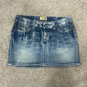 Buckle BKE Denim Mini Skirt Size 26